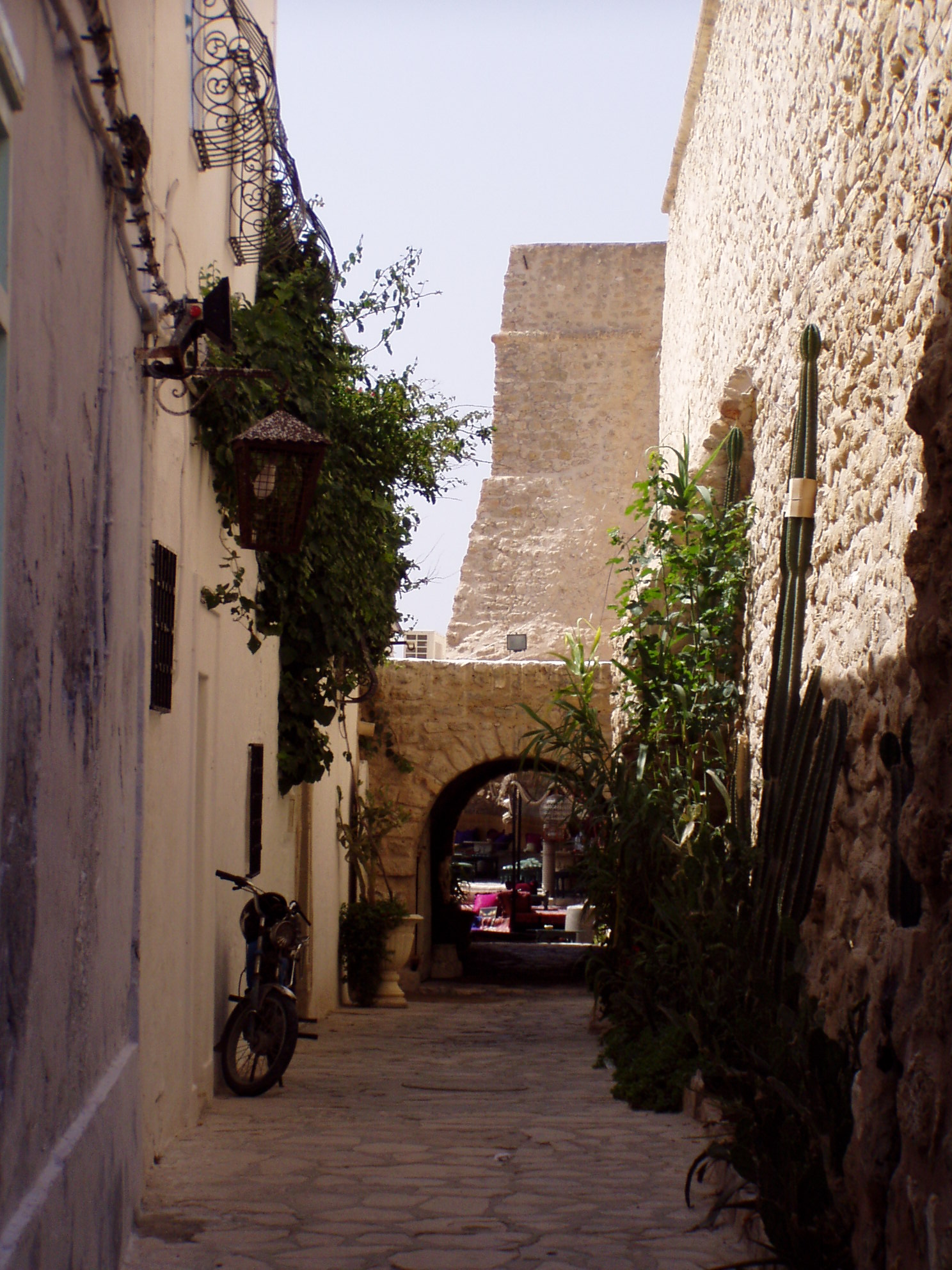 Tunis  červen 2004 051.jpg